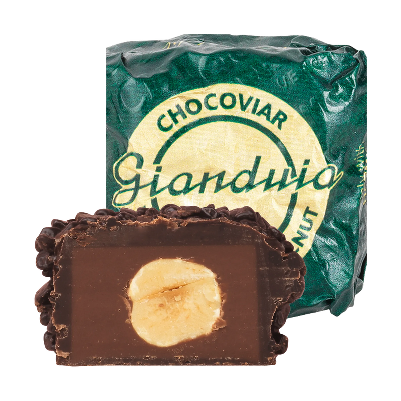 Venchi Chocoviar Gianduja Praline im Anschnitt mit Verpackung
