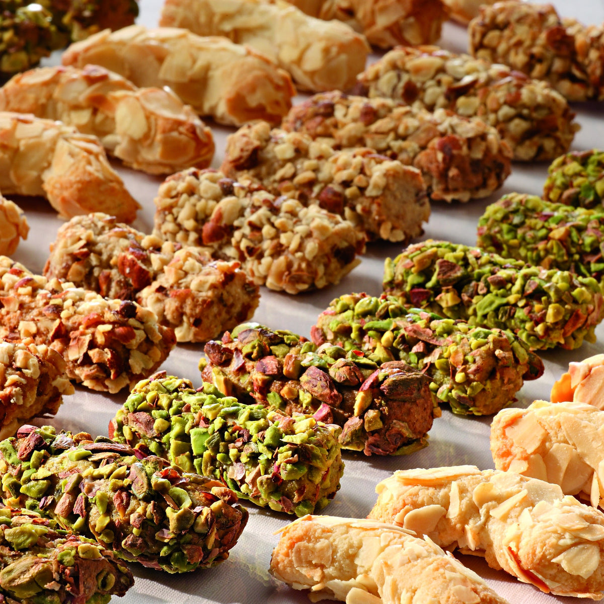 Sizilianisches Mandelgebäck Sortiment – Pasticcini mit Mandeln und Pistazien