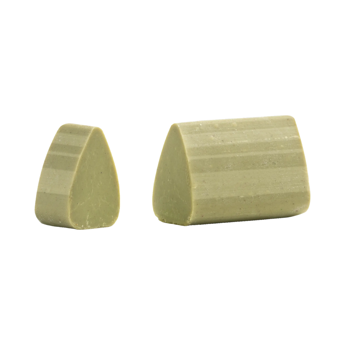 La Perla Giandujotto Pistacchio ausgepackt – zwei Gianduiotto-Stücke