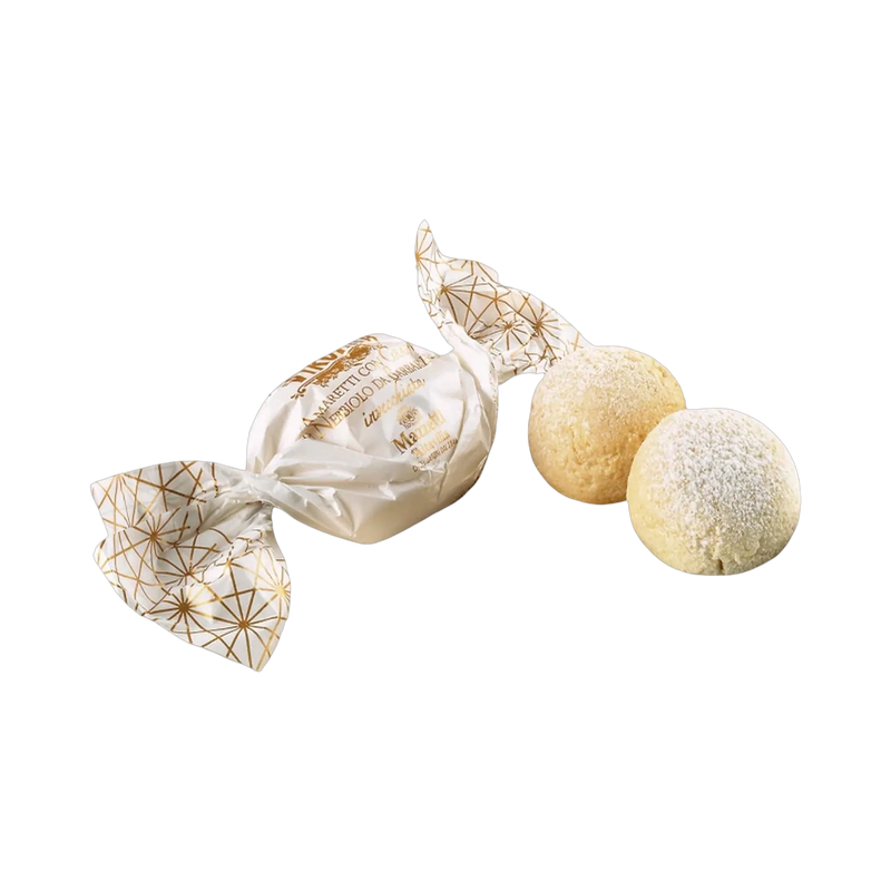 Virginia Amaretti con Grappa